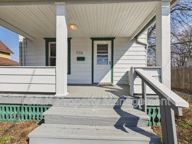 Foto del edificio - 773 Montana Ave