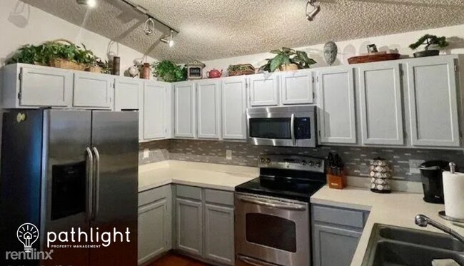 Foto del edificio - 3 br, 2 bath House - 3009 Barrymore Ct UNIT