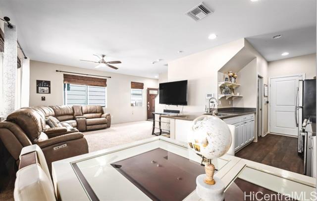Building Photo - 91-6221-6221 Kapolei Pkwy