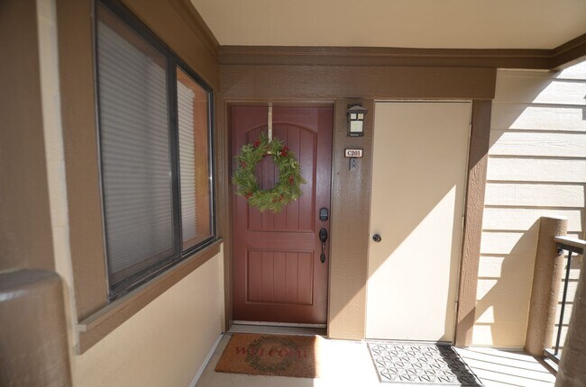 Foto del edificio - Dogs negotiable! Gondola and Main Street steps from your front door! Steam Shower!