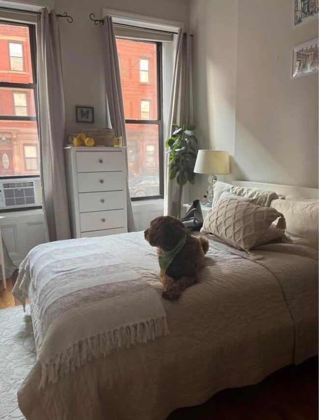 Building Photo - 1013 Park Ave