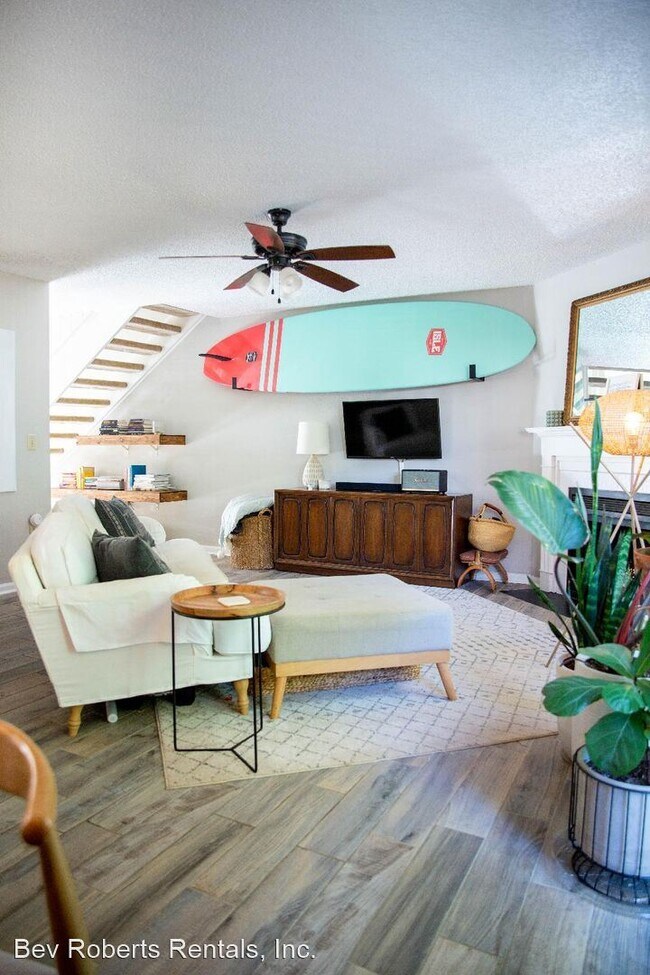 Building Photo - 3 br, 2.5 bath House - 7761 Falcon Rest Ci...