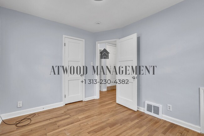 Foto del edificio - This beautifully updated 3-bedroom, 1-bath single-family home is ready for move-in!
