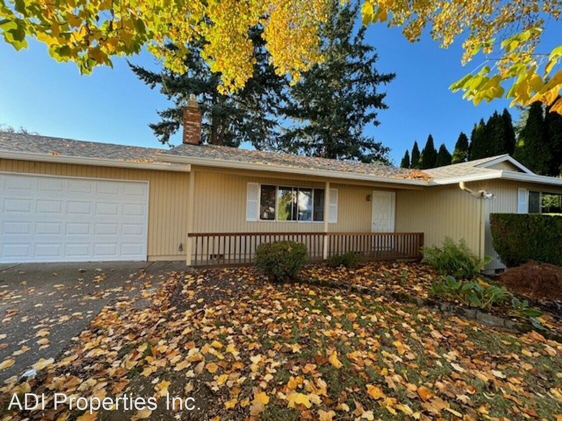 3 br, 1.5 bath House 141 NE 40th Ave. House Rental in Hillsboro, OR