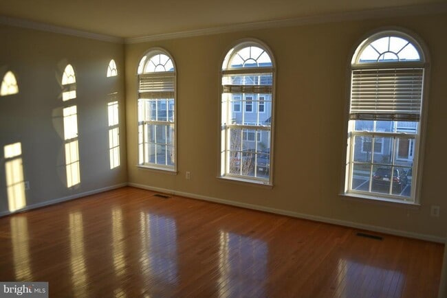 Foto del edificio - 15689 William Bayliss Ct
