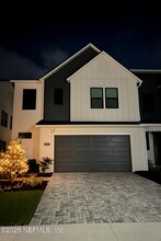 Building Photo - 11344 Newtonian Blvd