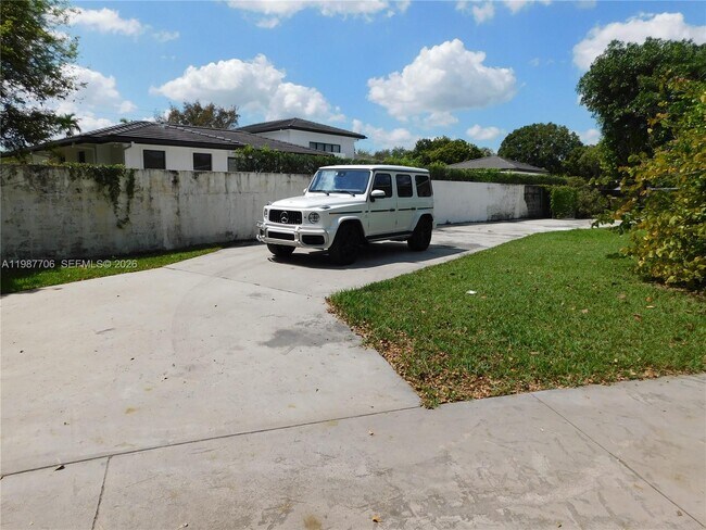 Foto del edificio - 6700 SW 97th Ave