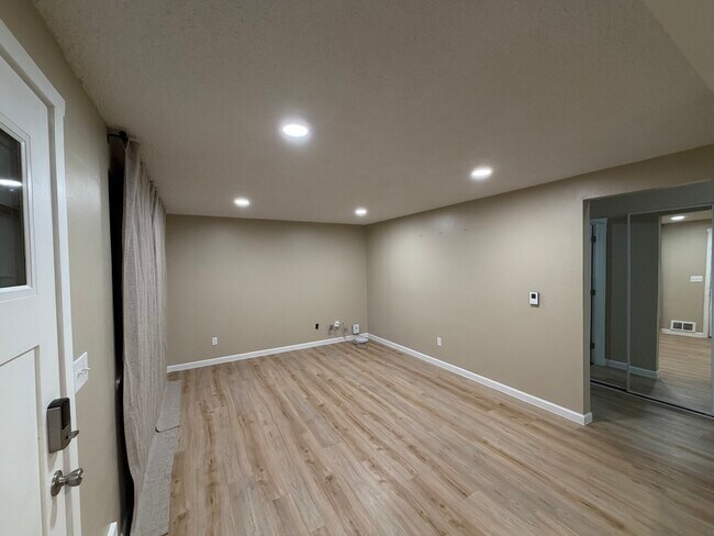 Foto del edificio - 6722 S Monroe St