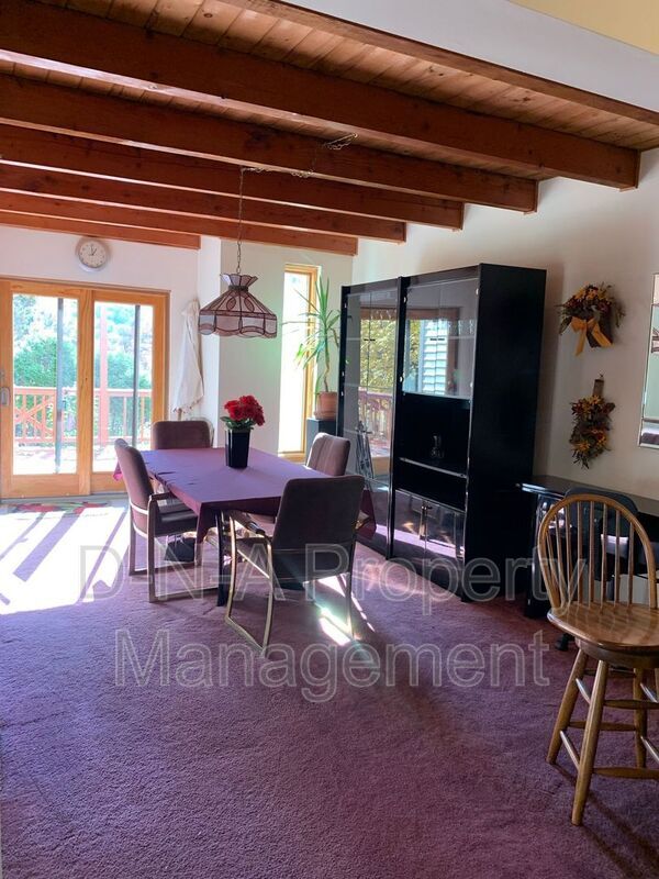Building Photo - 1128 Incline Village E