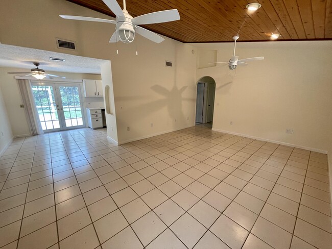 Building Photo - 16623 130th Way N