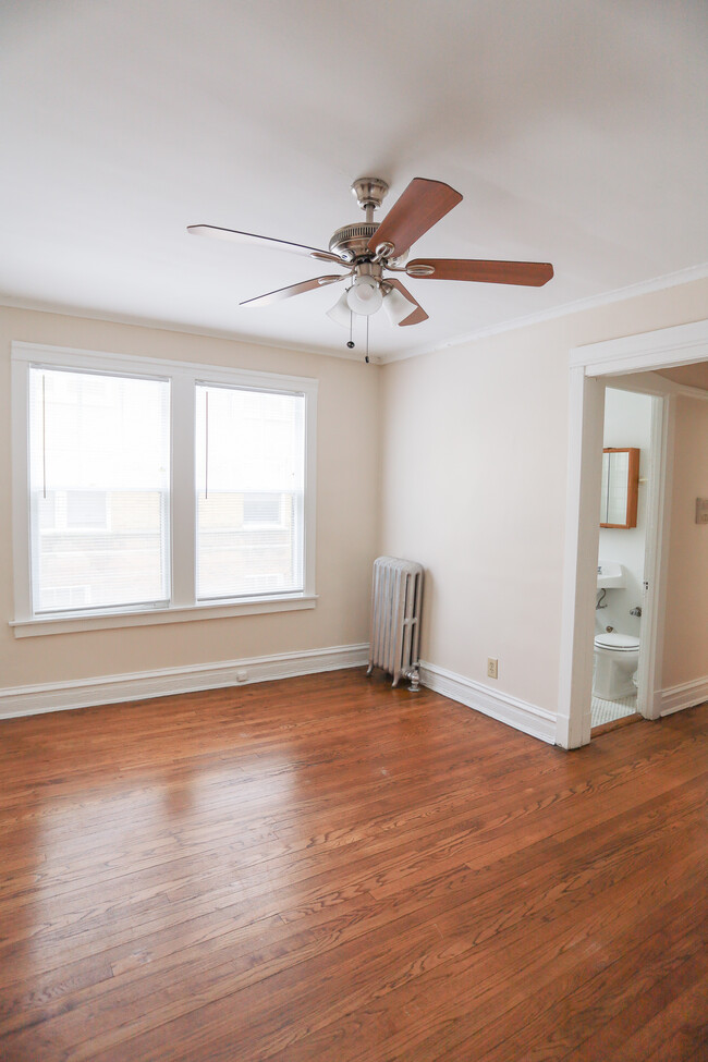 Building Photo - 2617 W Gunnison St