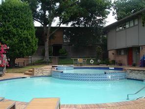 Building Photo - 5214 Memorial Dr