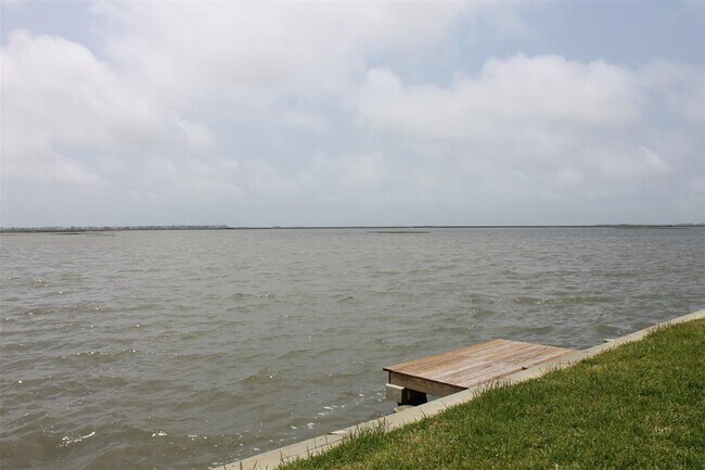 Foto del edificio - 1283 Blue Heron Dr