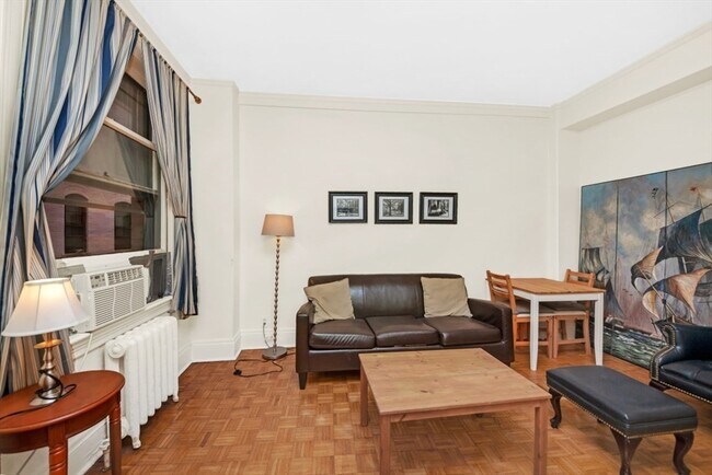 Foto del edificio - 21 Beacon St