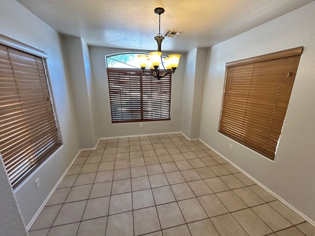 Building Photo - Single Story 3/2 N. Phoenix Home Ready 4 M...