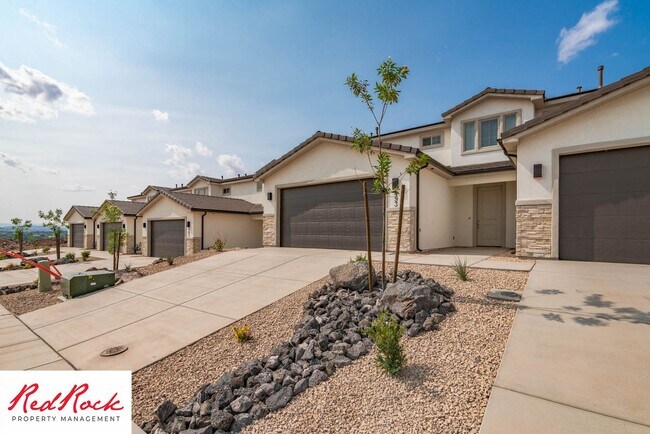Foto del edificio - Newer Townhome in Hurricane Heights