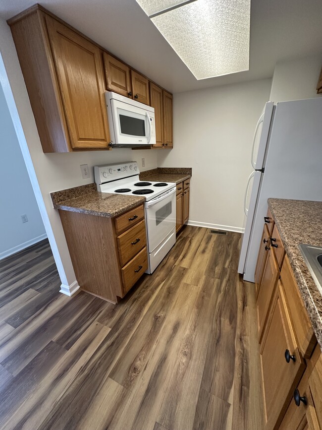 Building Photo - 2359 Obetz Dr