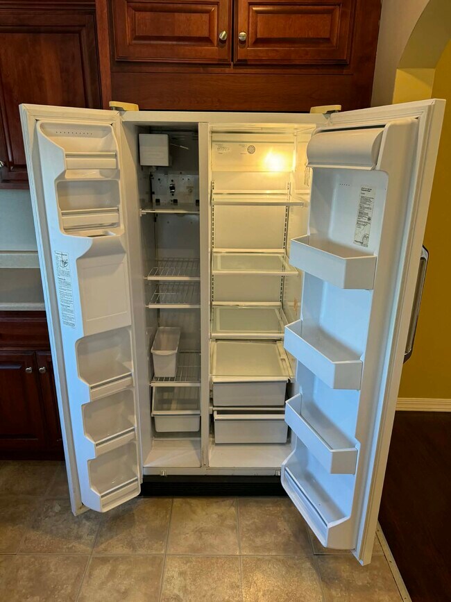 Foto del edificio - 649-1 Allen Ave