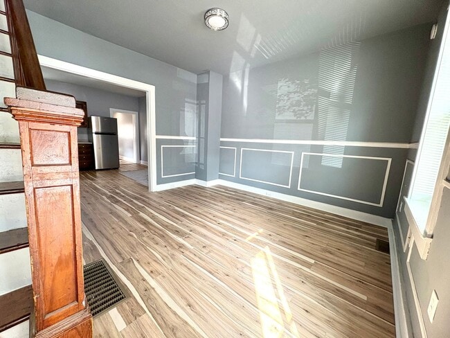 Building Photo - 2 Bedroom 1 Bathroom in Lancaster!