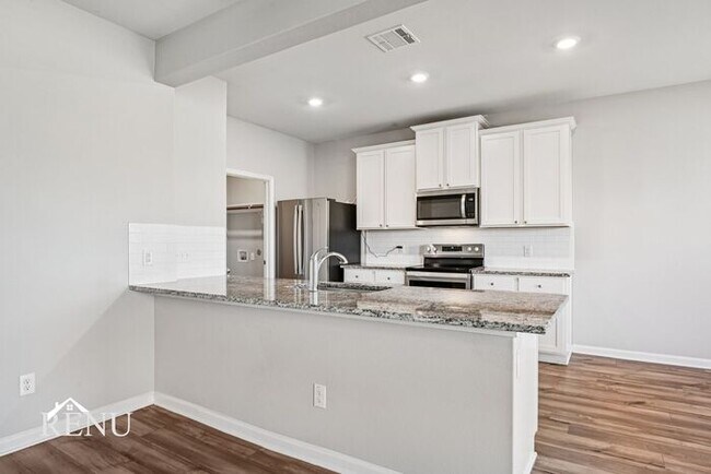 Foto del edificio - 1040 Wheatfield Ln