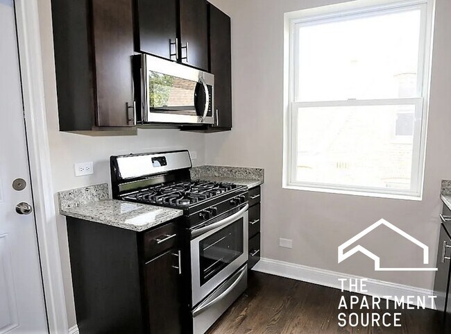 Foto del edificio - 1437 W Carmen Ave