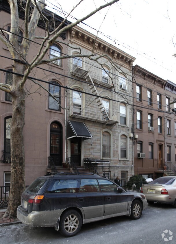 Primary Photo - 528 Bloomfield St