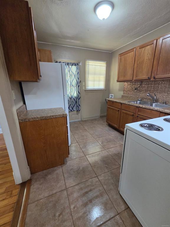 Foto del edificio - 3763 Narrow Lane Rd
