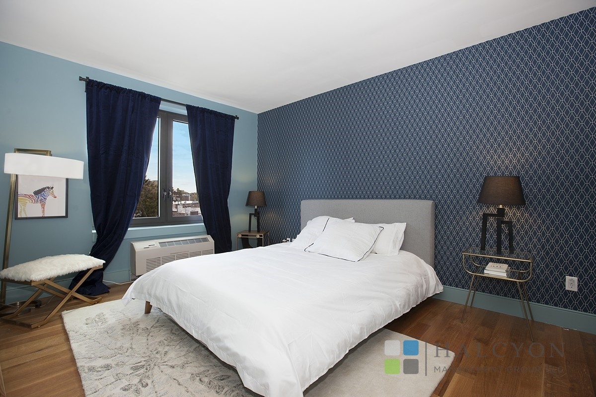 Foto principal - 968 60th St