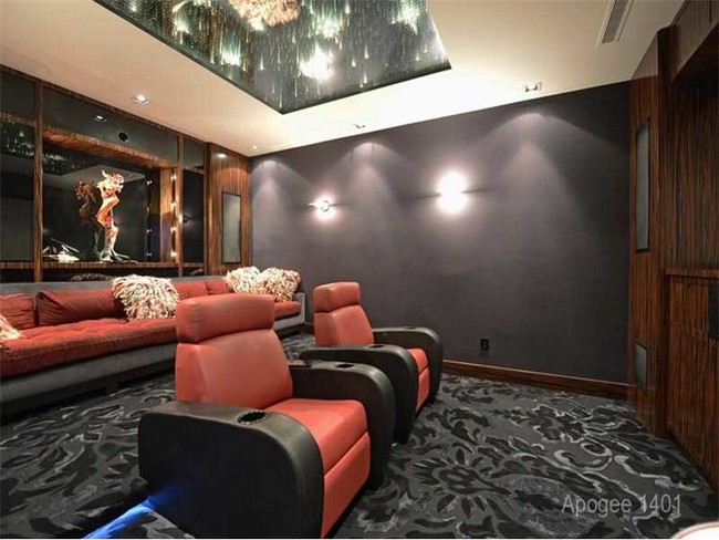 Building Photo - 800 S Pointe Dr