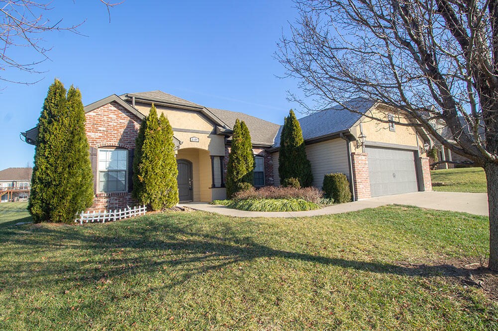 2405 Marietta Falls Ln, Columbia, MO 65203 House for Rent in Columbia