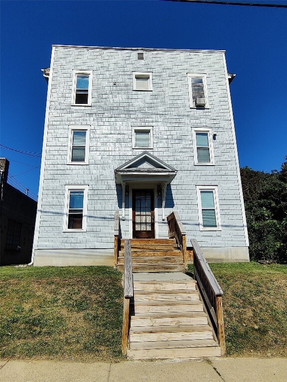 Building Photo - 15 Avenue A