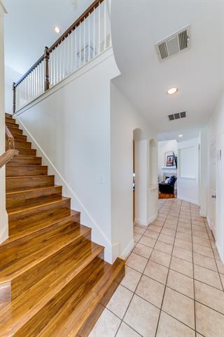 Building Photo - 4605 Tina Dr