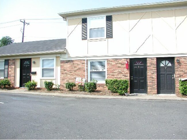 Chatham II Apartaments - Chatham II Apartments
