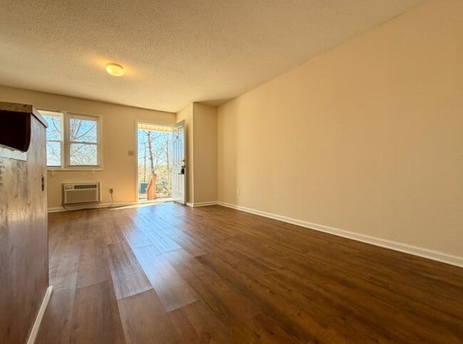 Foto del edificio - 1442 Riverview Rd