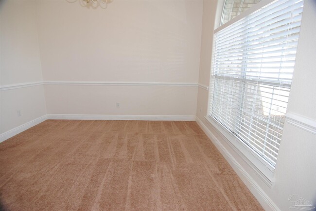 Building Photo - 1057 Bonita Dr