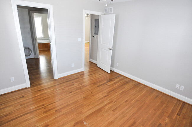 Foto del edificio - 1x1 Apartment in Southmoreland Kansas City!