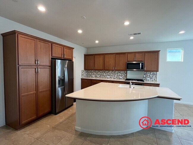 Foto del edificio - Alluring Home Located In HOA!