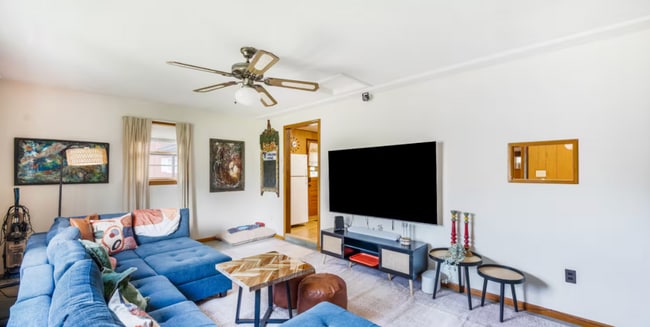 Building Photo - 1100 Rice Ln