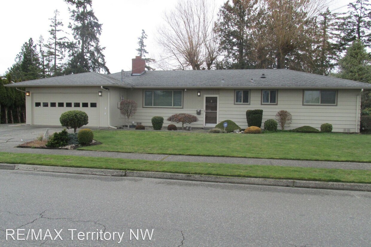 Foto principal - 3 br, 1.5 bath House - 1003 S. 18th Street