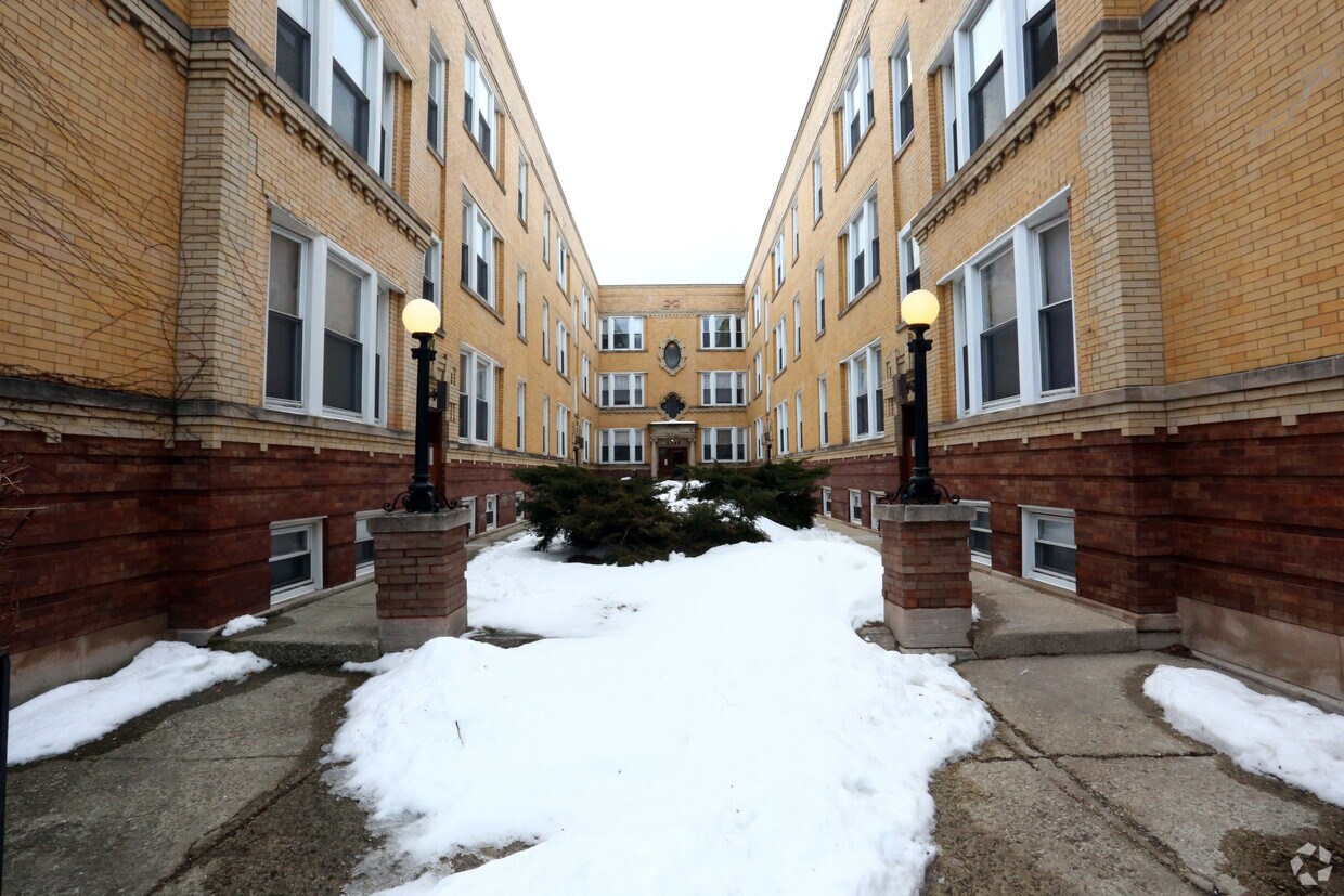 Foto del edificio - 4344-4356 N Winchester Ave