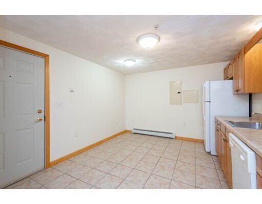 Building Photo - 5 Leblanc Dr