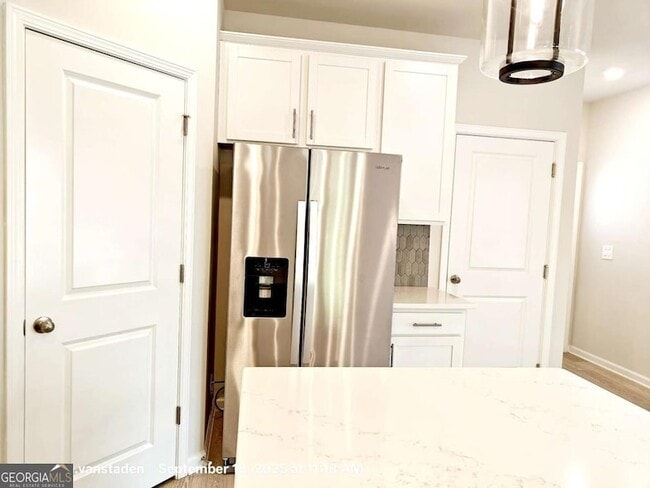 Building Photo - 2111 Avalon Rdg