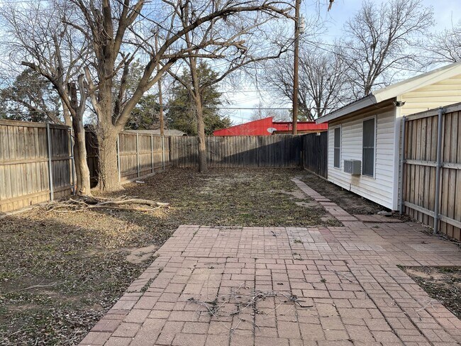 Foto del edificio - 2706 22nd St