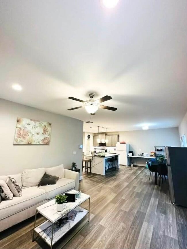 Foto del edificio - 481 Omnia Ct