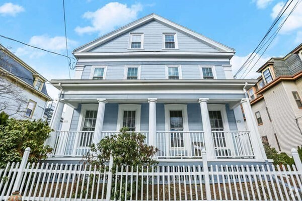 Building Photo - 373 Washington St