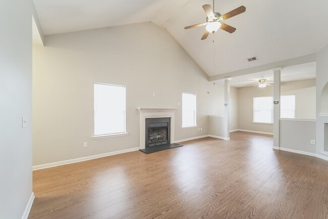 Building Photo - 769 Mott Shue Dr SW