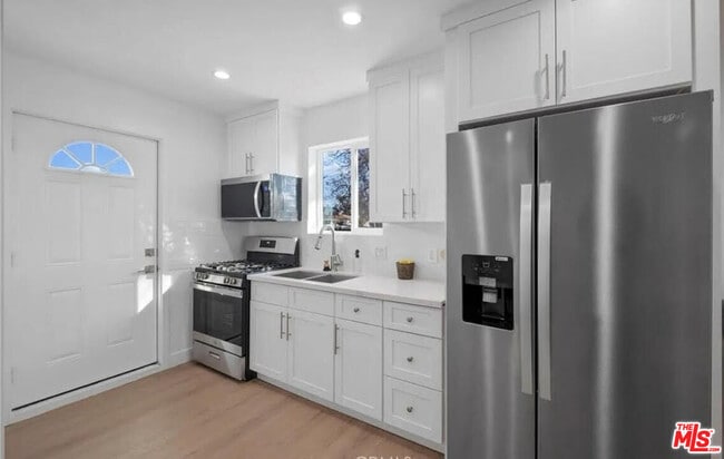 Foto del edificio - 6251 Alcove Ave