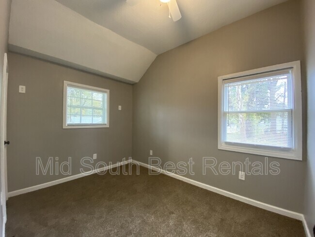 Foto del edificio - 3551 Carney St