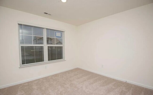 Building Photo - 7525 Cottontail St