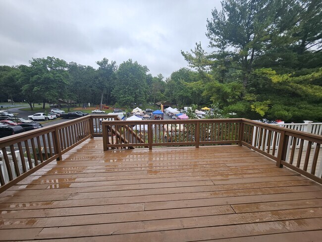 Building Photo - 218 Moser Cir